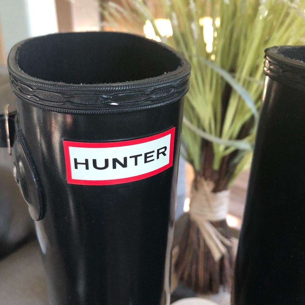 Hunter Black Gloss Rainboots - Picture 5 of 8